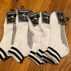 5 pairs barre socks